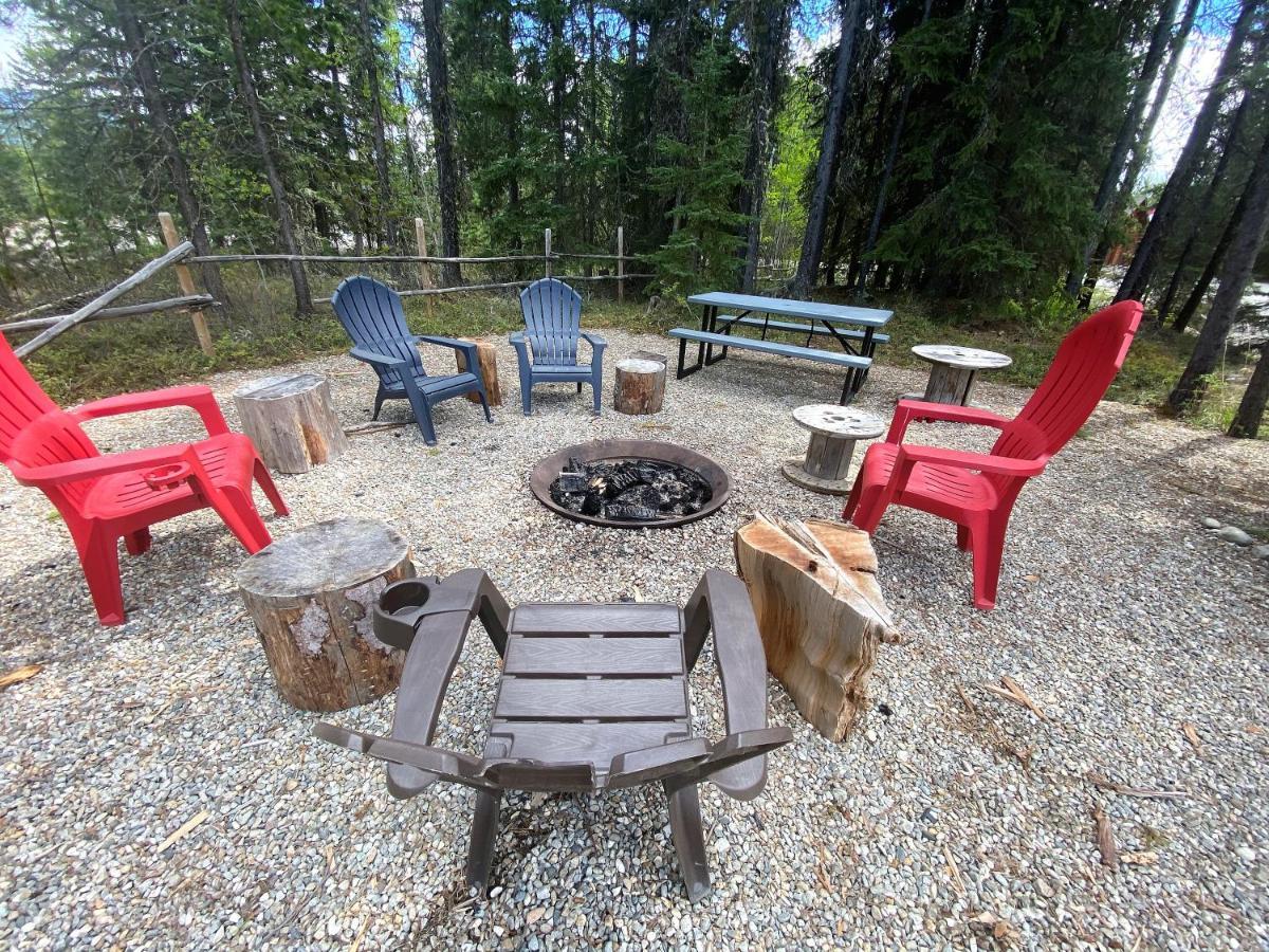 Wolf Den Villa Valemount Kültér fotó